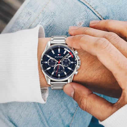 Tommy Hilfiger (1791788) Multi-Zifferblatt Quarz Uhr für Herren mit silbernes Edelstahlarmband