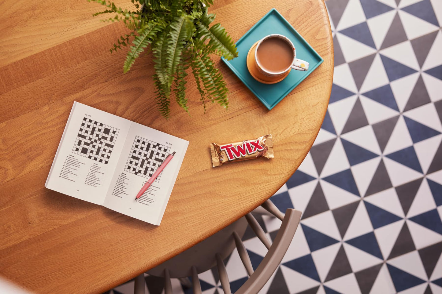 TWIX Caramel &amp; Biscuit Chocolate Bars (32 x 50g): Large Pack (1600g)