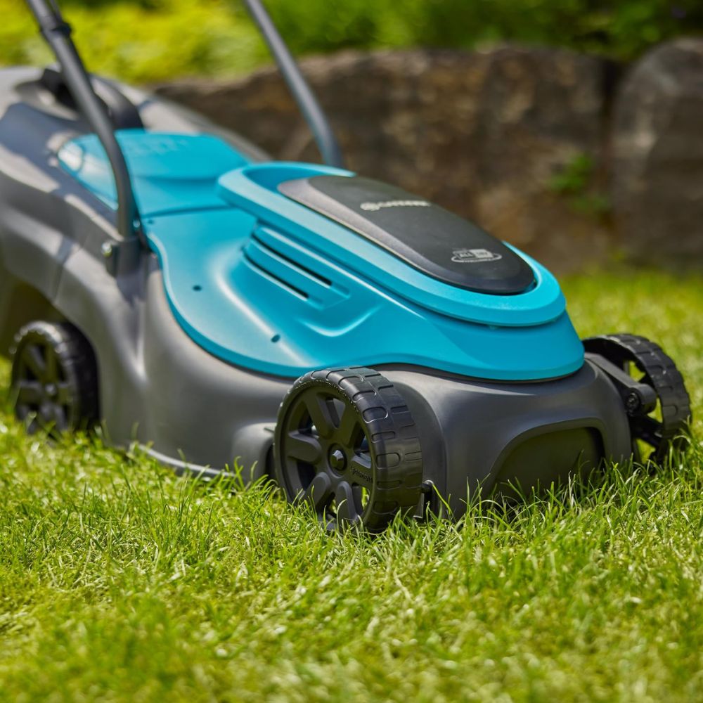 Gardena EasyMax+ 32/18V Ready-to-Use Set Cordless Lawnmower including Power for All Battery | Lightweight and Maneuverable